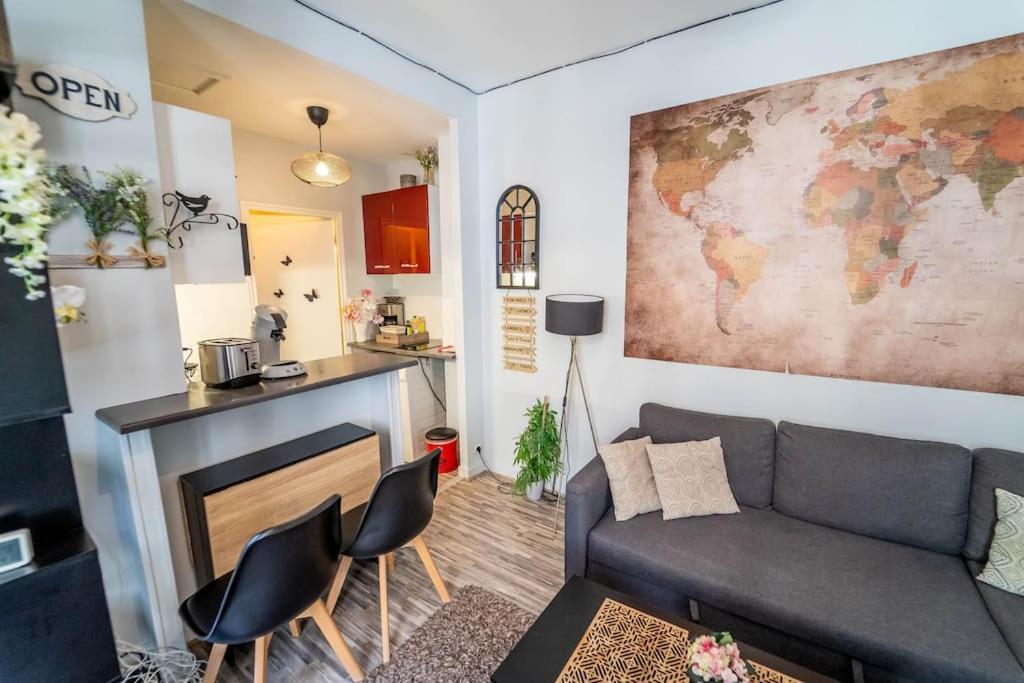 Appartement Chant Du Voyage Hypercentre à Blois Extérieur photo